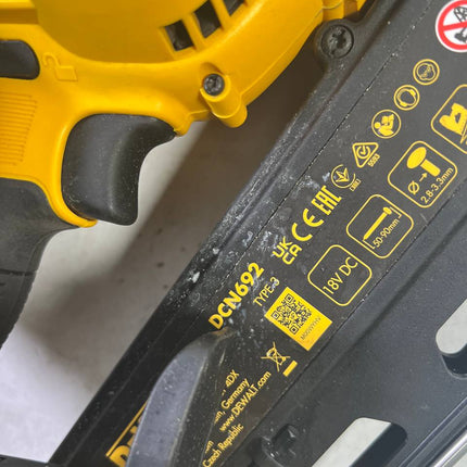 DeWalt DCN 692 N 18 V Akku Streifennagler buerstenlos 9 mm 2 Stufen Reparaturgeraet 4 - toolbrothers