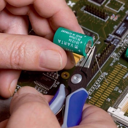 Pinze a becchi piatti di precisione KNIPEX per elettronica Lunghezza totale 135 mm ( 4000810826 )