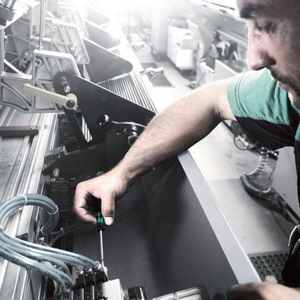 WERA Cacciavite meccanico elettronico di precisione 2054 6-KT. 0,9 mm lunghezza lama 40 mm ( 4300001791 )